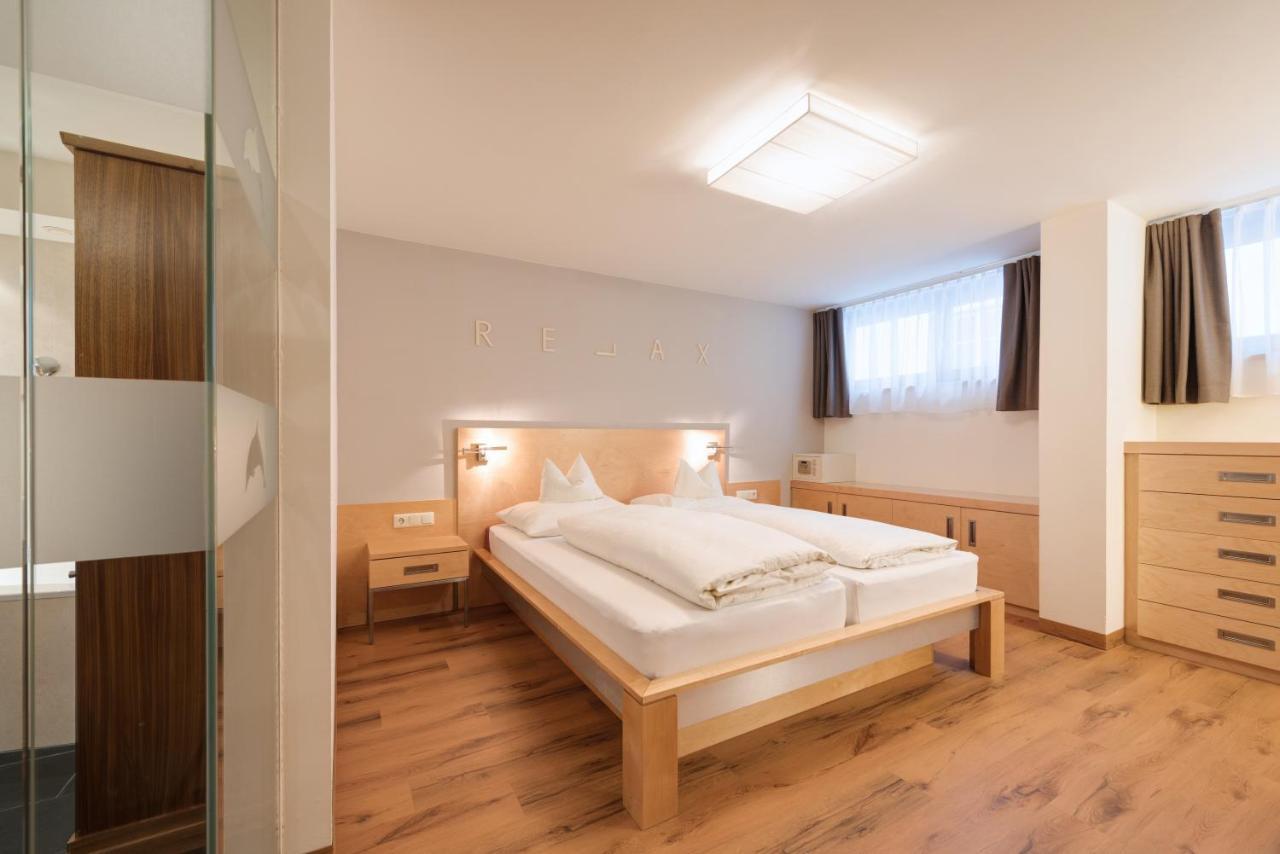 סן אנטון Hotel Montana מראה חיצוני תמונה